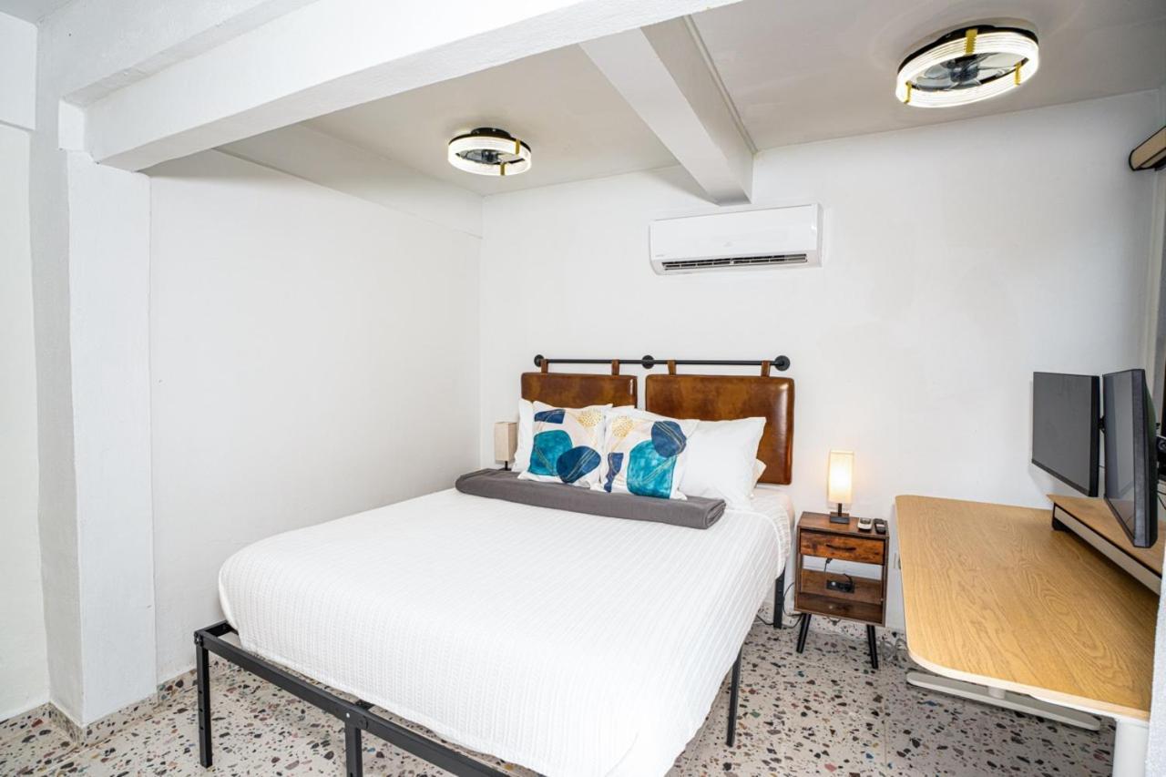 Garden Of Eden Hotel Brenas Room photo